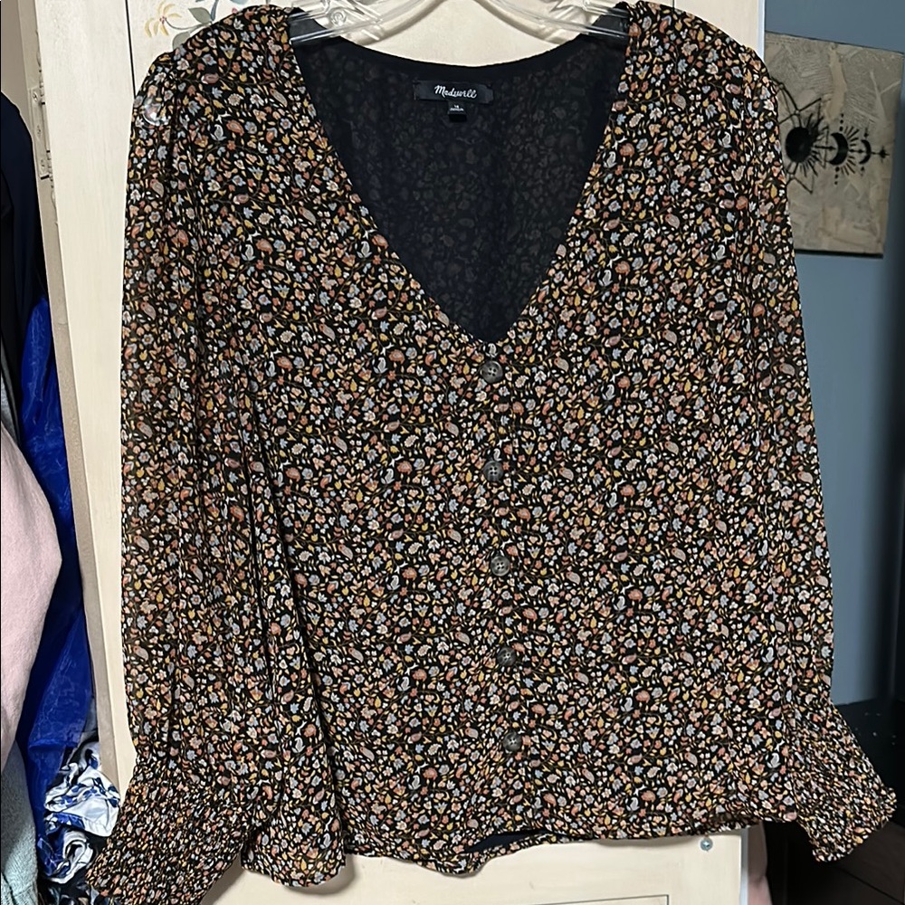Madewell Black and Tan Peplum Blouse with Fitted Style